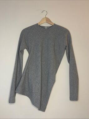 Toteme Gray Long-Sleeve Crewneck Knit Top